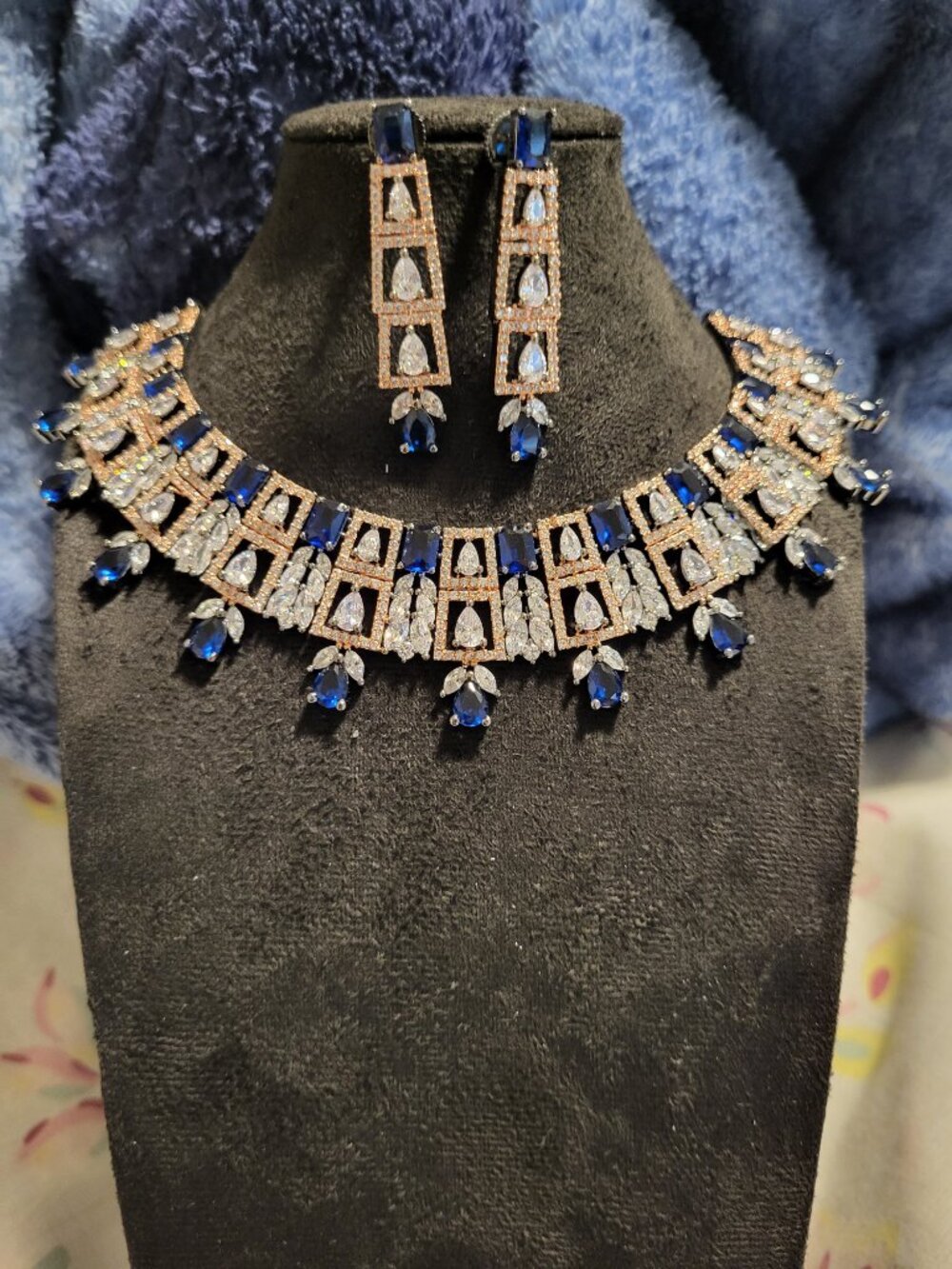 New AD jewelery set